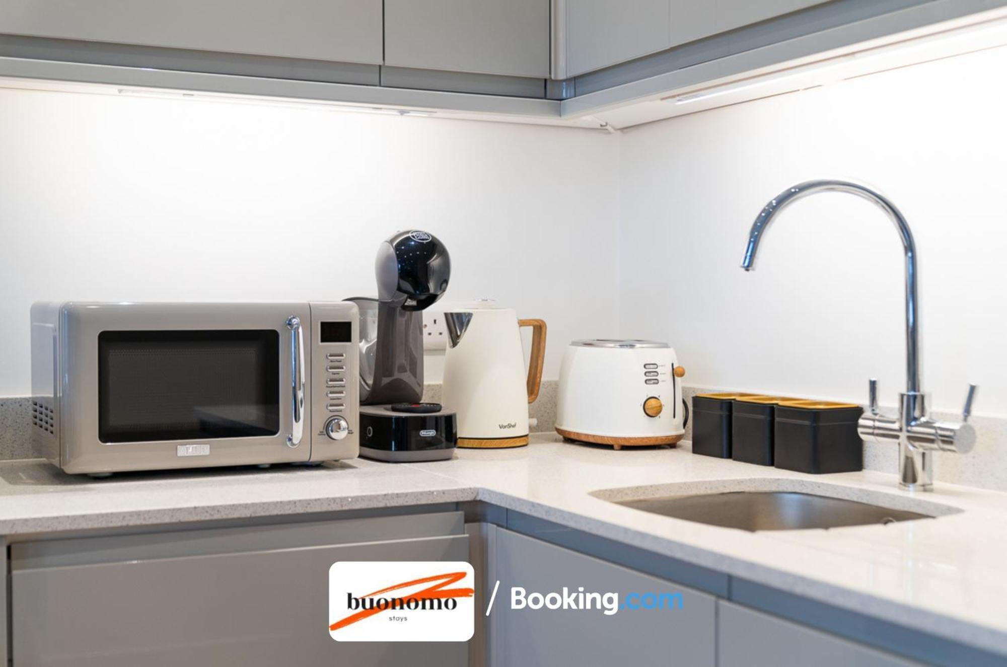 Two Bedroom Apartment At Buonomo Stays Short Lets & Serviced Accommodation Close To Wimbledon Tennis Courts Londyn Zewnętrze zdjęcie