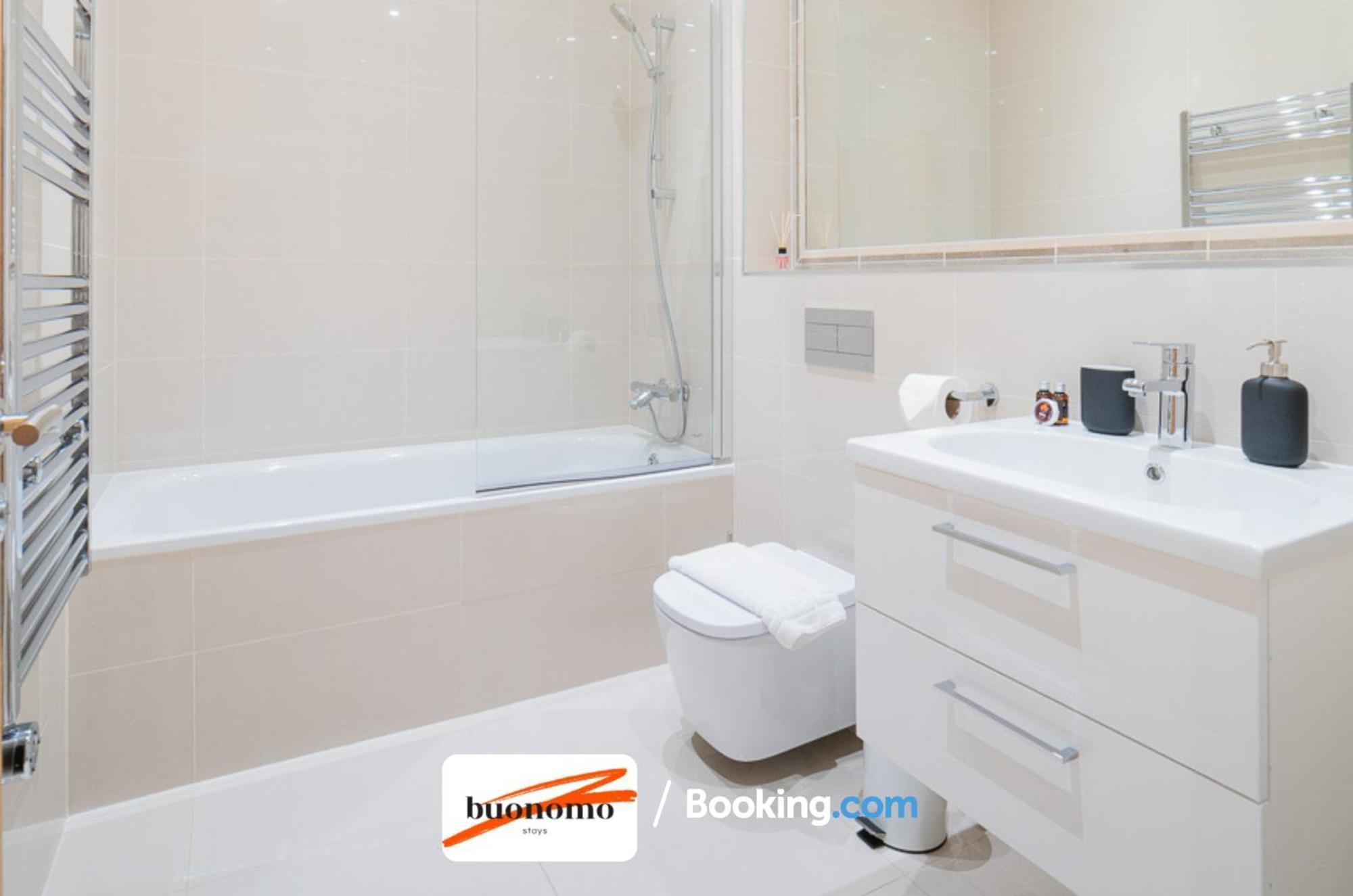 Two Bedroom Apartment At Buonomo Stays Short Lets & Serviced Accommodation Close To Wimbledon Tennis Courts Londyn Zewnętrze zdjęcie