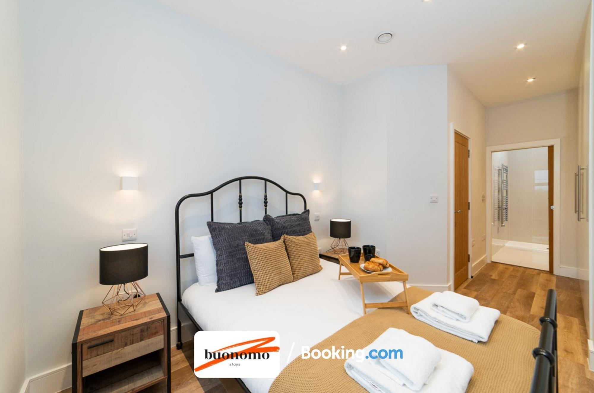 Two Bedroom Apartment At Buonomo Stays Short Lets & Serviced Accommodation Close To Wimbledon Tennis Courts Londyn Zewnętrze zdjęcie